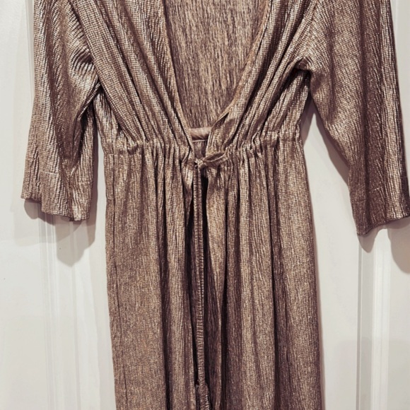 Amazing cover up beach! Come with long pants on the set! - Picture 3 of 3